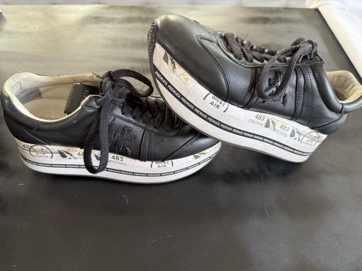 Premiata Chaussures femmes: Une paire de Sneakers Premiata dame – D'occasion à Vernier par ley_yqh9 1
