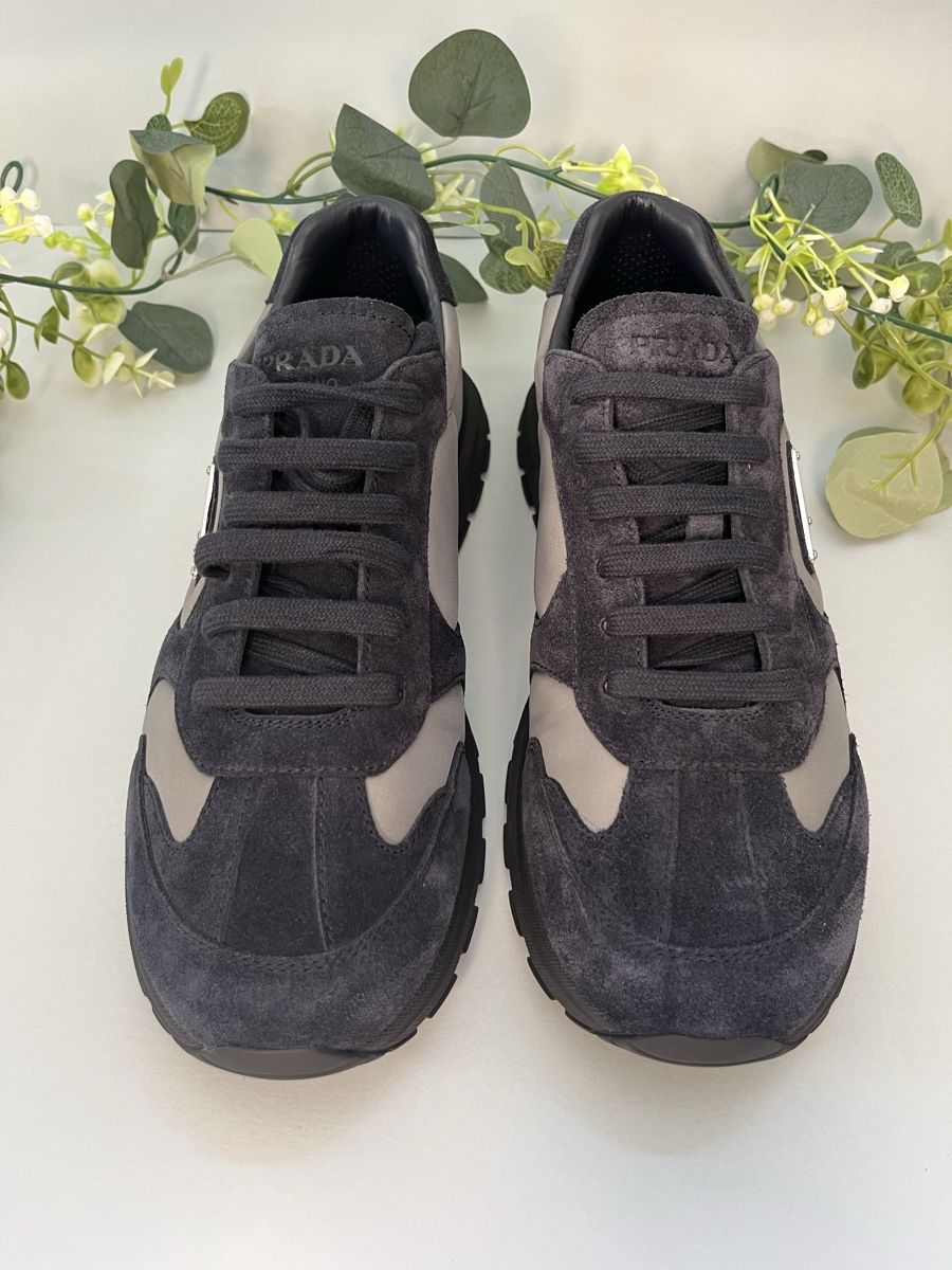 Prada Scarpe da uomo: Prada Prax Sneaker Blue/Iron Gr. 42.5 Neu mit Box – Nuovo (secondo la descrizione) da Lausanne venduto da S_luxury 1