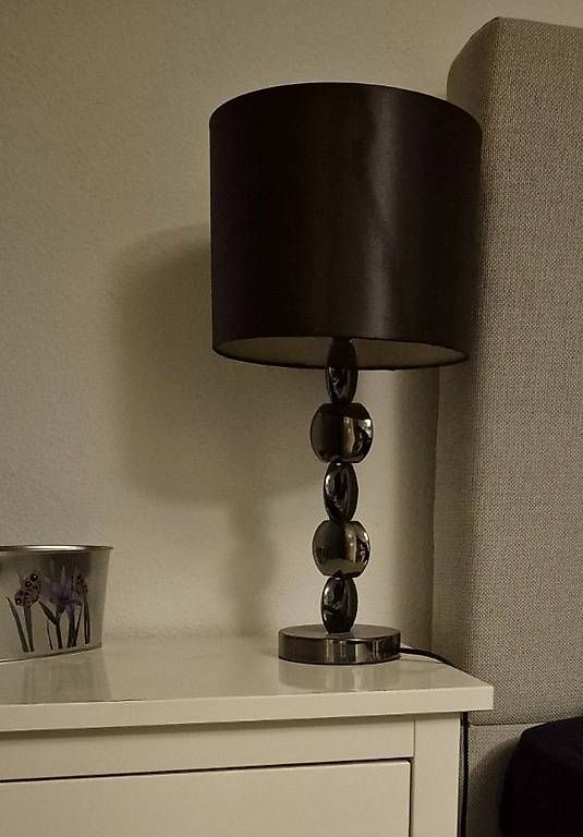 Lampade: Black/chrome bedside lamp – Usato da Zurich venduto da sof_pz8l