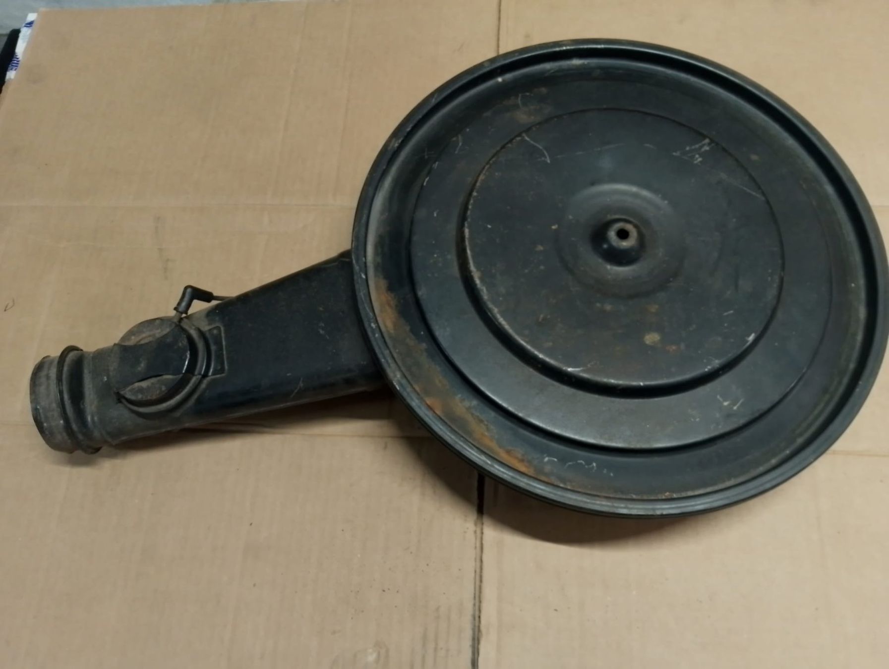 Tutti pezzi di ricambio auto: Luftfiltergehäuse Luftfilter 89 Pontiac Firebird – Usato da Niedergösgen venduto da usc_9sk7 1