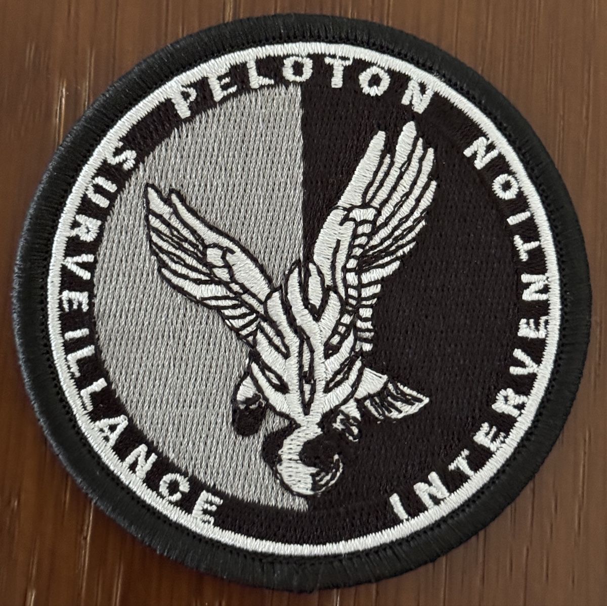 Placchette & Badge: Badge - PSIG – Nuovo e nell'imballaggio originale da Genève venduto da CollectorComp