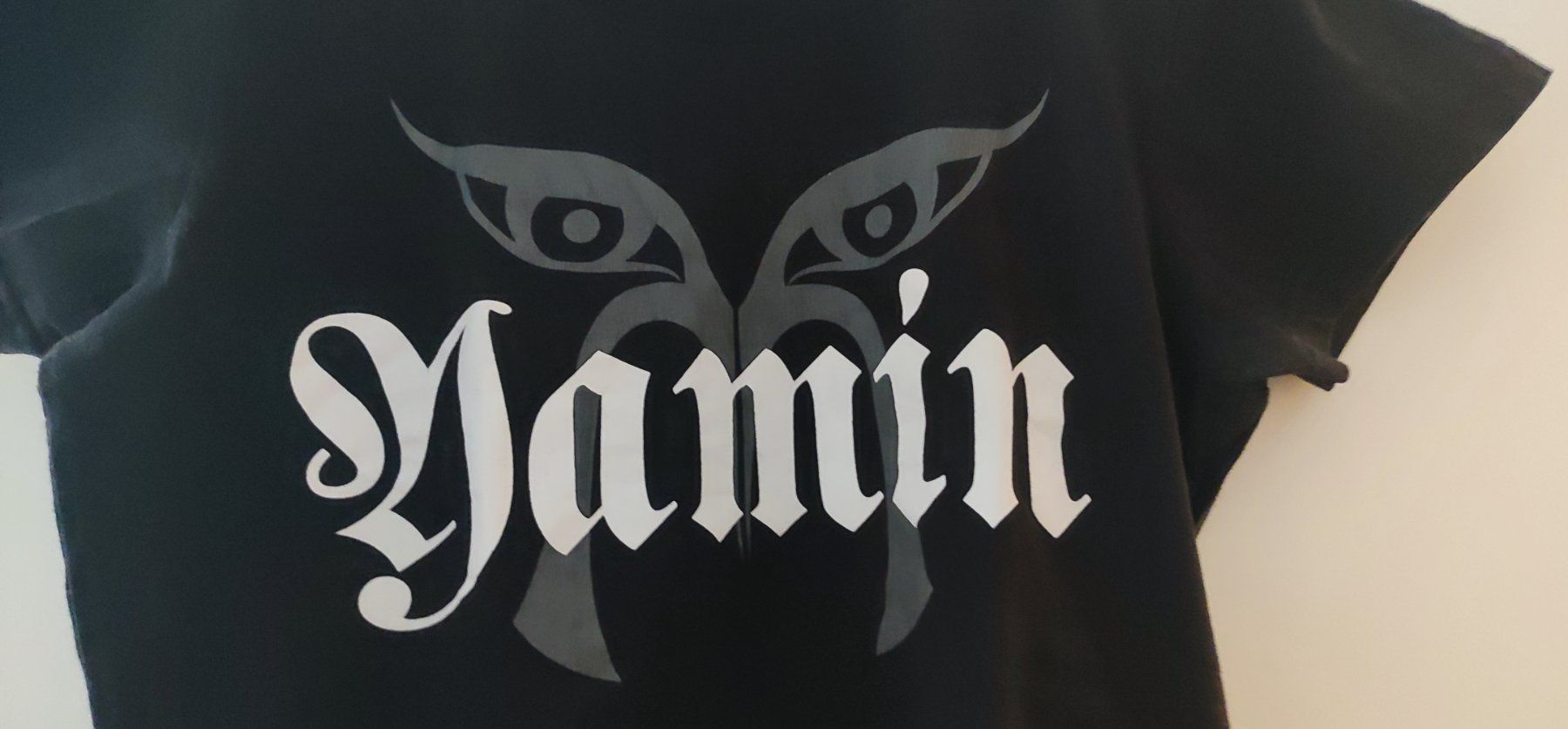 T-shirt: schwarzes T-Shirt – Usato da Rüti ZH venduto da Happynong 2