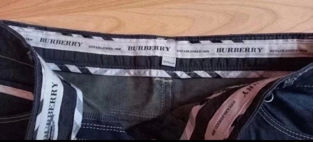 Burberry Vestiti & Gonne: Une jupe jeans Burberry 12ans – Nuovo (secondo la descrizione) da Leytron venduto da SoniaGreen 1