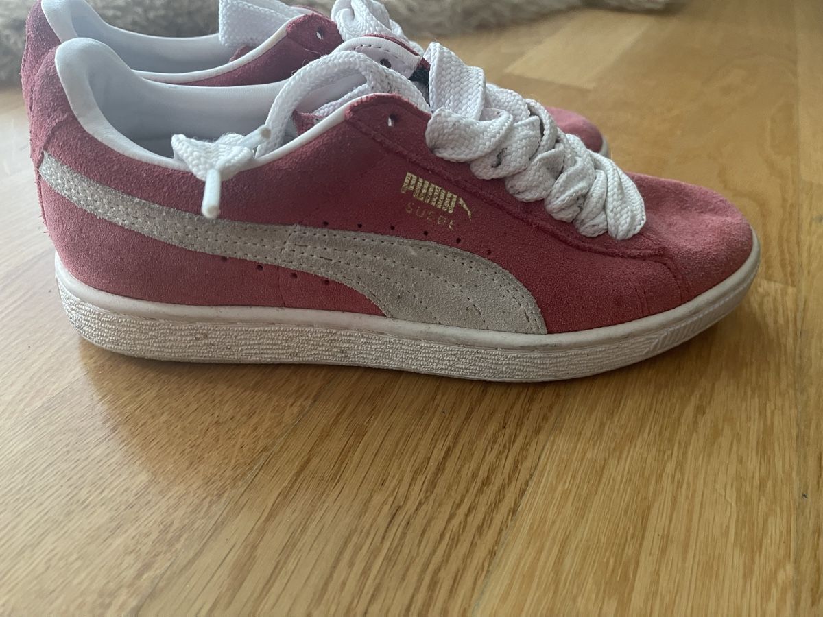 Puma Scarpe da uomo: Puma Suede Sneaker Gr. 37 dunkle Rosa Wildleder – Usato da Rüschlikon venduto da leo_mwz2