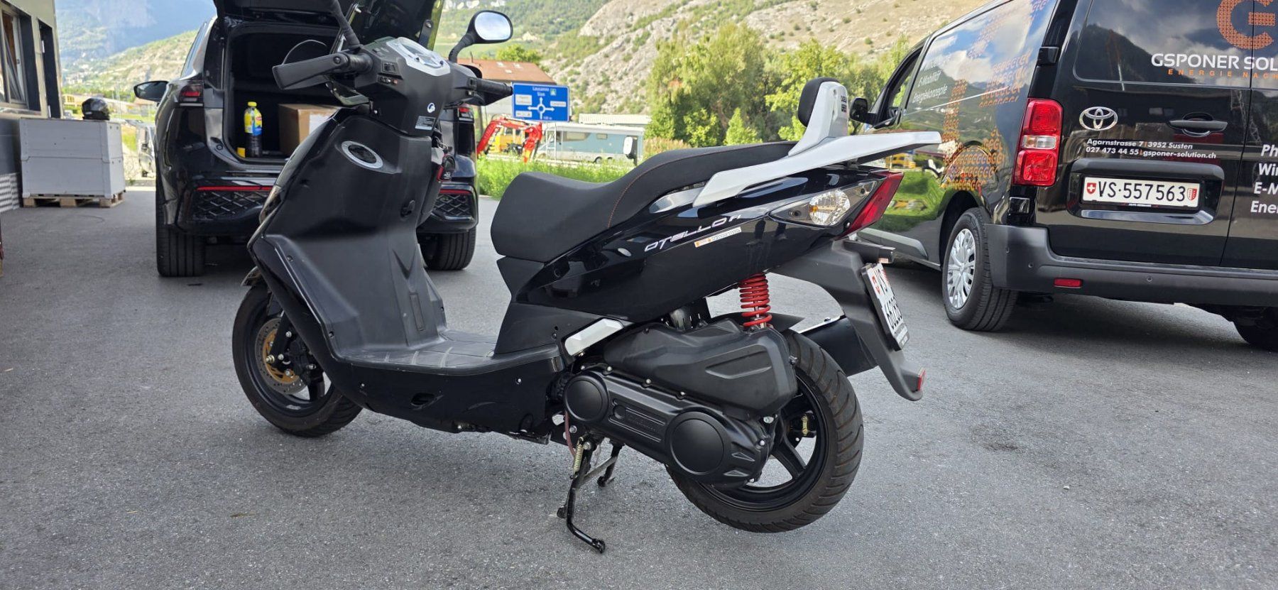 Daelim Scooter: Daelim Otello Roller schwarz gebrauchter Zustand – Usato da Leuk Stadt venduto da sgs_q5lg 1