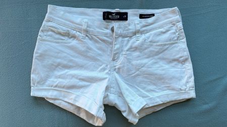 NEW Hollister low-rise midi shorts size 26
