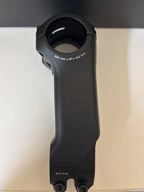 Specialized Pezzi di ricambio: Specialized stem/vorbau 110mm / 6 degree – Usato da Rüschlikon venduto da Dbloemhof 1