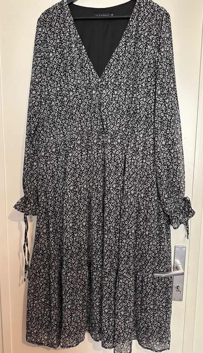 Asos Kleider: Robe doublée noire et blanche imprimée neuve  Taille 50 – Neu und originalverpackt aus Lausanne von Magic1900 3