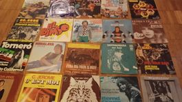 Konvolut 20 Schallplatten Singles Musik gebraucht