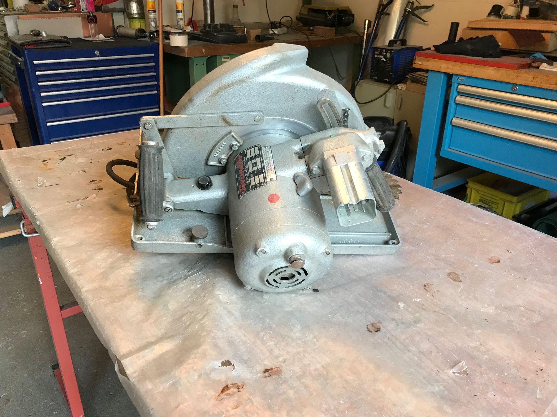Alle Maschinen: Handfräse aus Armeebestand – Gebraucht aus Neftenbach von Wiska 1