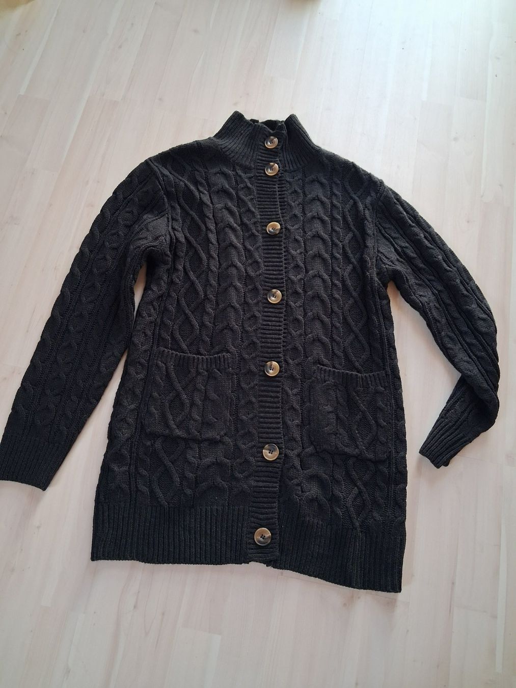 Vestes: STRICKJACKE SCHWARZ M – Neuf (Voir description) à langnau par Santos1411