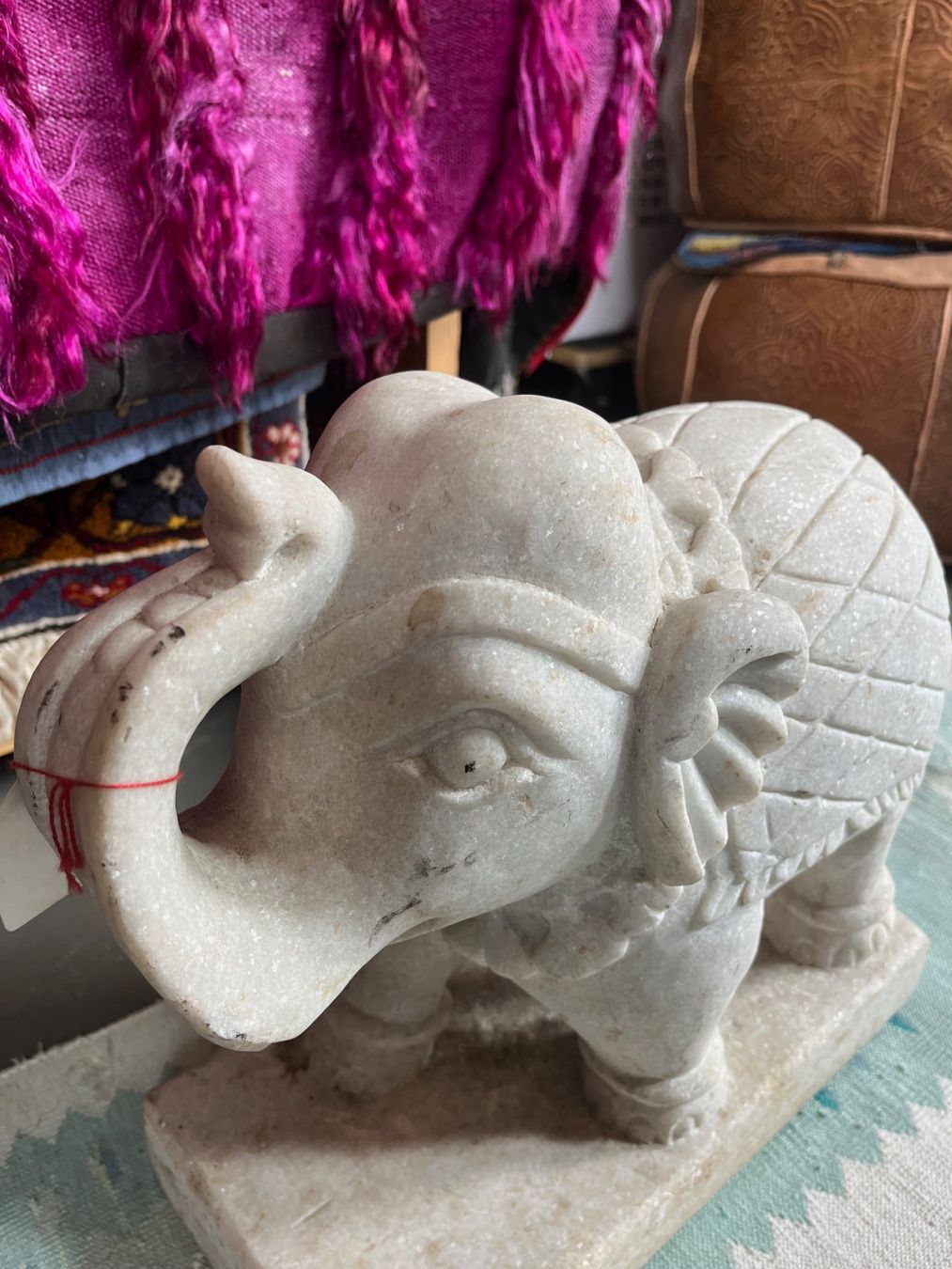 Statuette: Elefantenfigur aus Marmor | LIQUIDATIONSVERKAUF – Nuovo (secondo la descrizione) da Zürich venduto da Hnikbay 4
