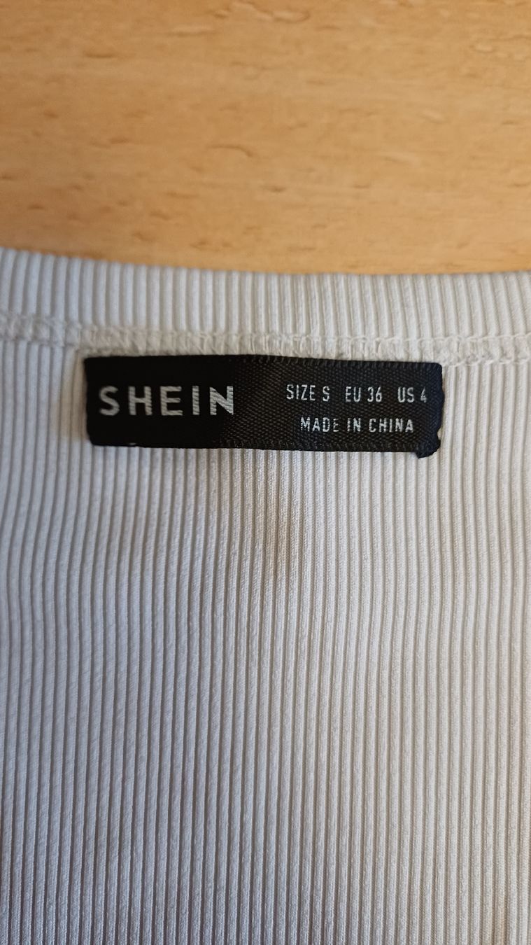 Tops: 2 Tops – Gebraucht aus Bex von Sakito 3