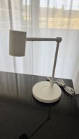 IKEA Schreibtischlampe mit Wireless Charging und USB-C Port