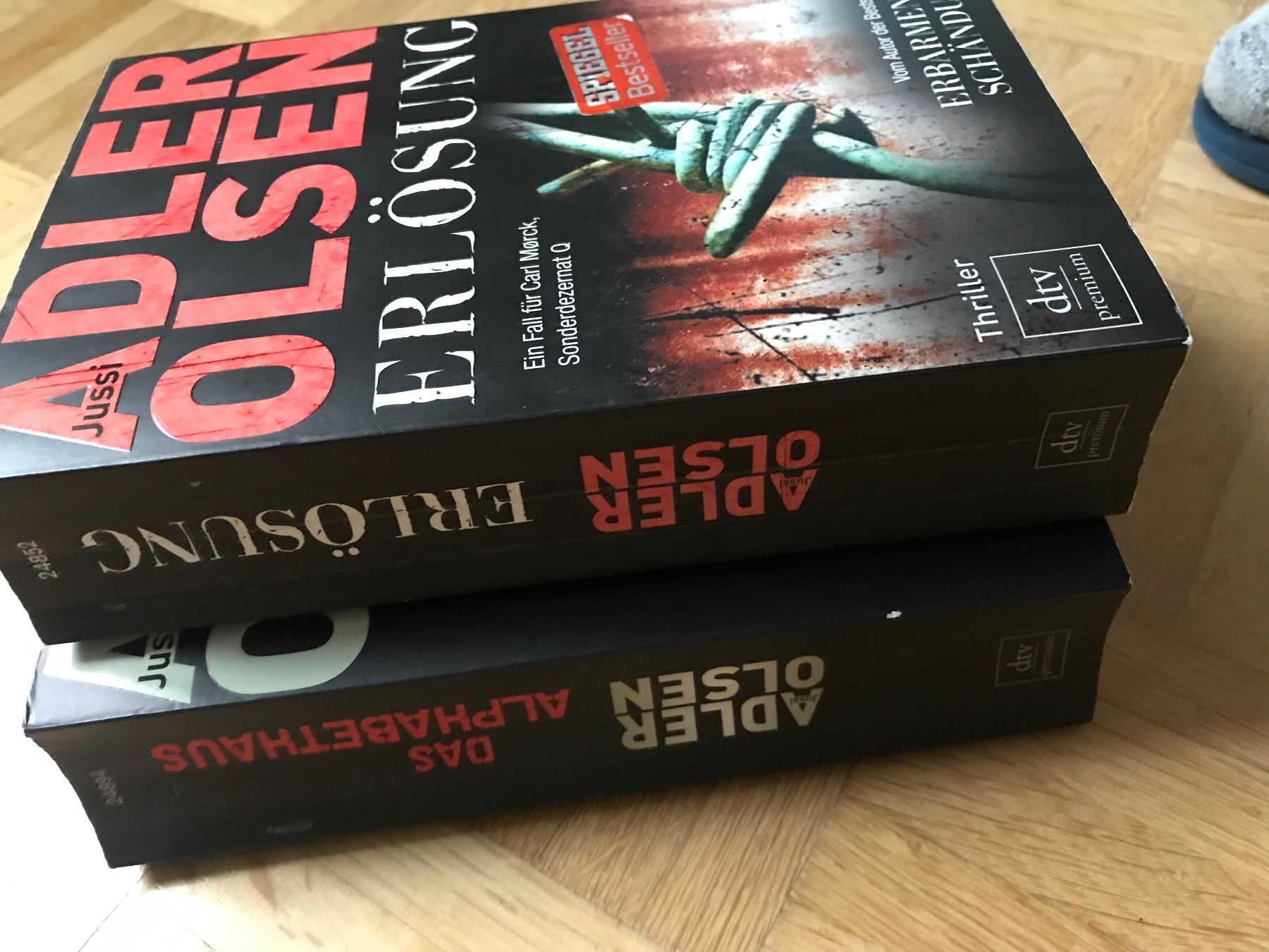 Libri: 2 Adler Olsen Taschenbücher – Usato da stäfa venduto da brandy66 1