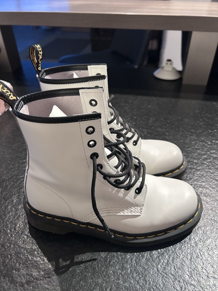 Scarpe da donna: Dr. Martens Schuhe – Nuovo (secondo la descrizione) da Eschenbach SG venduto da bushika 1