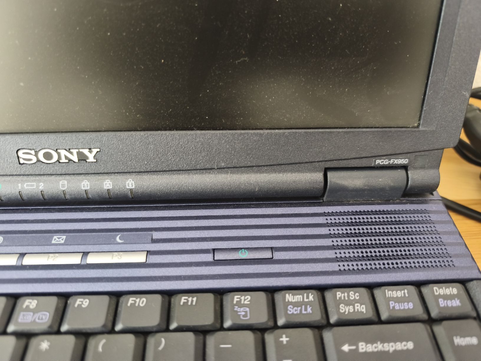 Vaio Notebook: Ordinateur portable SONY PCG-FX950 Windows 98 - retrogaming  – Usato da Conthey venduto da Th3gr4yf0x 3
