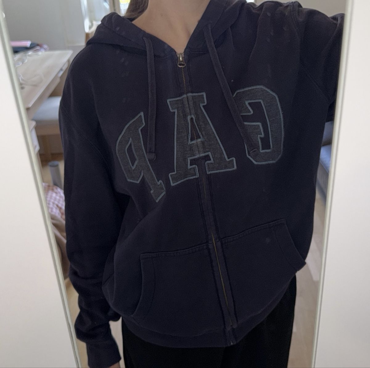 Gap Vestes: GAP NAVY ZIP-UP HOODIE – D'occasion à Genève par yav_9r9f 1