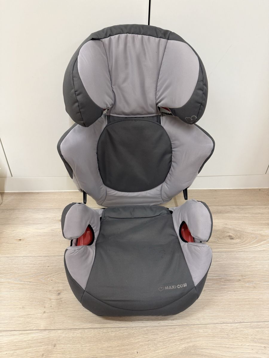 Maxi-Cosi Sièges auto: Kinder Autositz Maxi Cosi – D'occasion à Inwil par LouHu