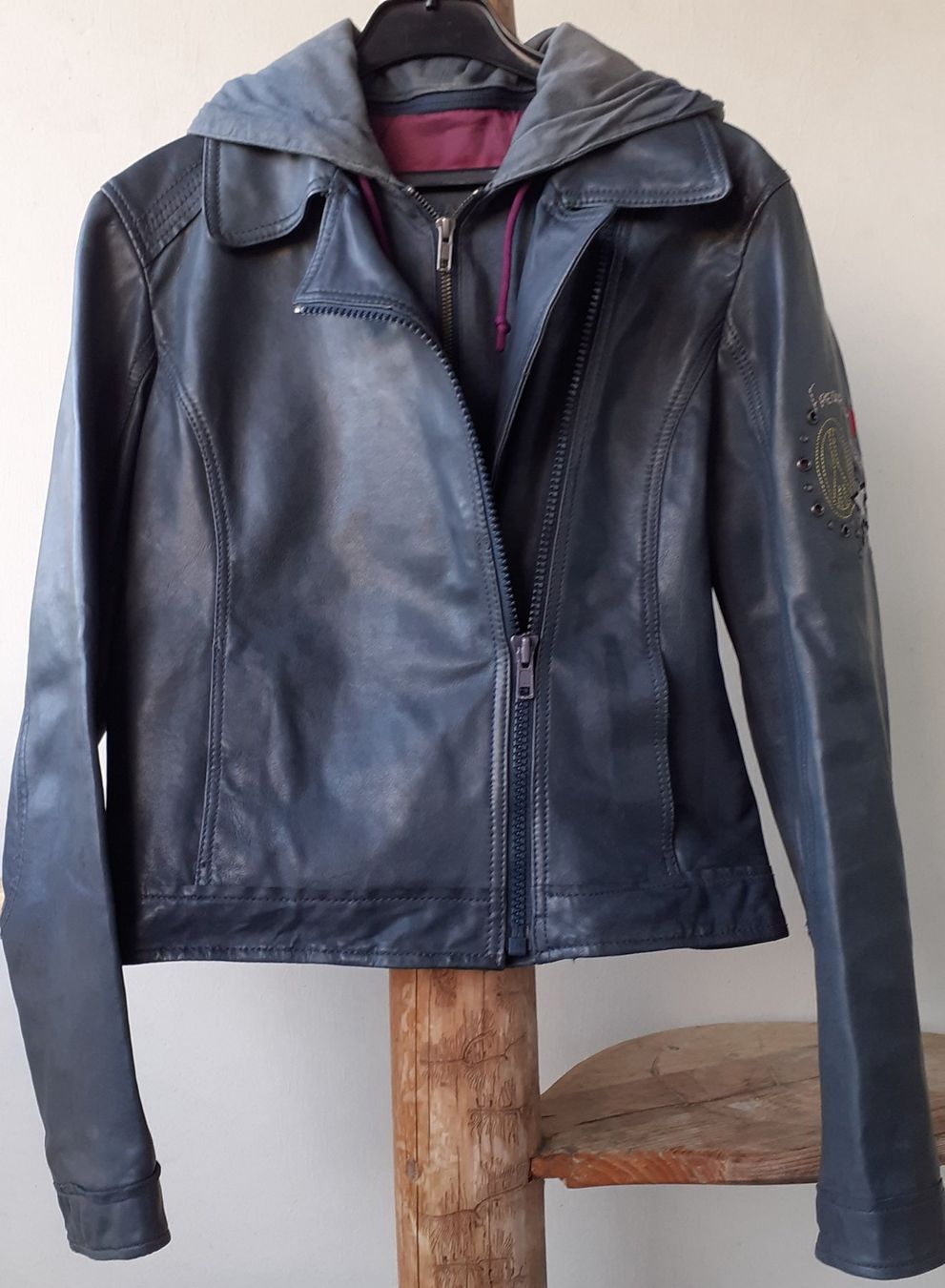 Giacche: Freaky Nation Lederjacke mit Kapuze, S – Usato da Bern venduto da Solarsystem 2