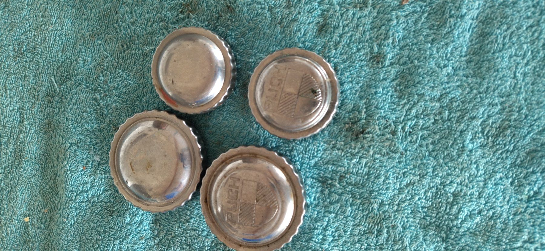 Puch Parti ricambio per ciclomotori: Puch Tankdeckel Durchmesser 30 und 40mm – Usato da Fahrni b. Thun venduto da Bergers_occasionen