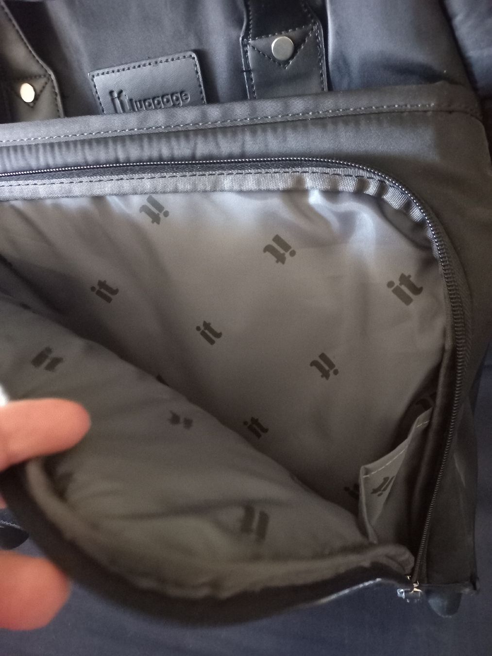 Valigie: Rollkoffer in schwarz – Nuovo (secondo la descrizione) da Niederdorf venduto da ladyblue76 3