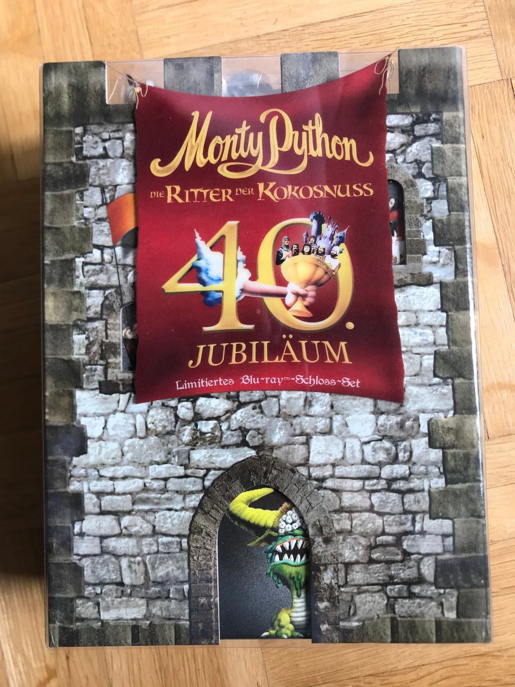 Tutti i DVDs: Monty Python - Ritter der Kokosnuss - 40. Jubiläum - Blu-ray – Nuovo (secondo la descrizione) da Zürich venduto da Malcom
