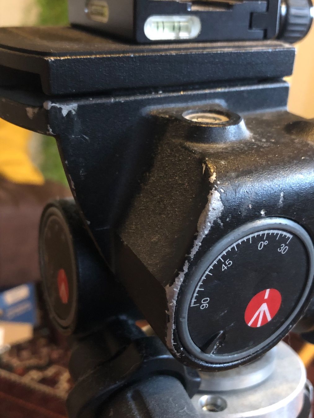 Manfrotto Stative & Köpfe: Manfrotto Stativ mit Stativkopf & Schnellwechselplatte – Gebraucht aus Unterlunkhofen von sch_x8tf 3