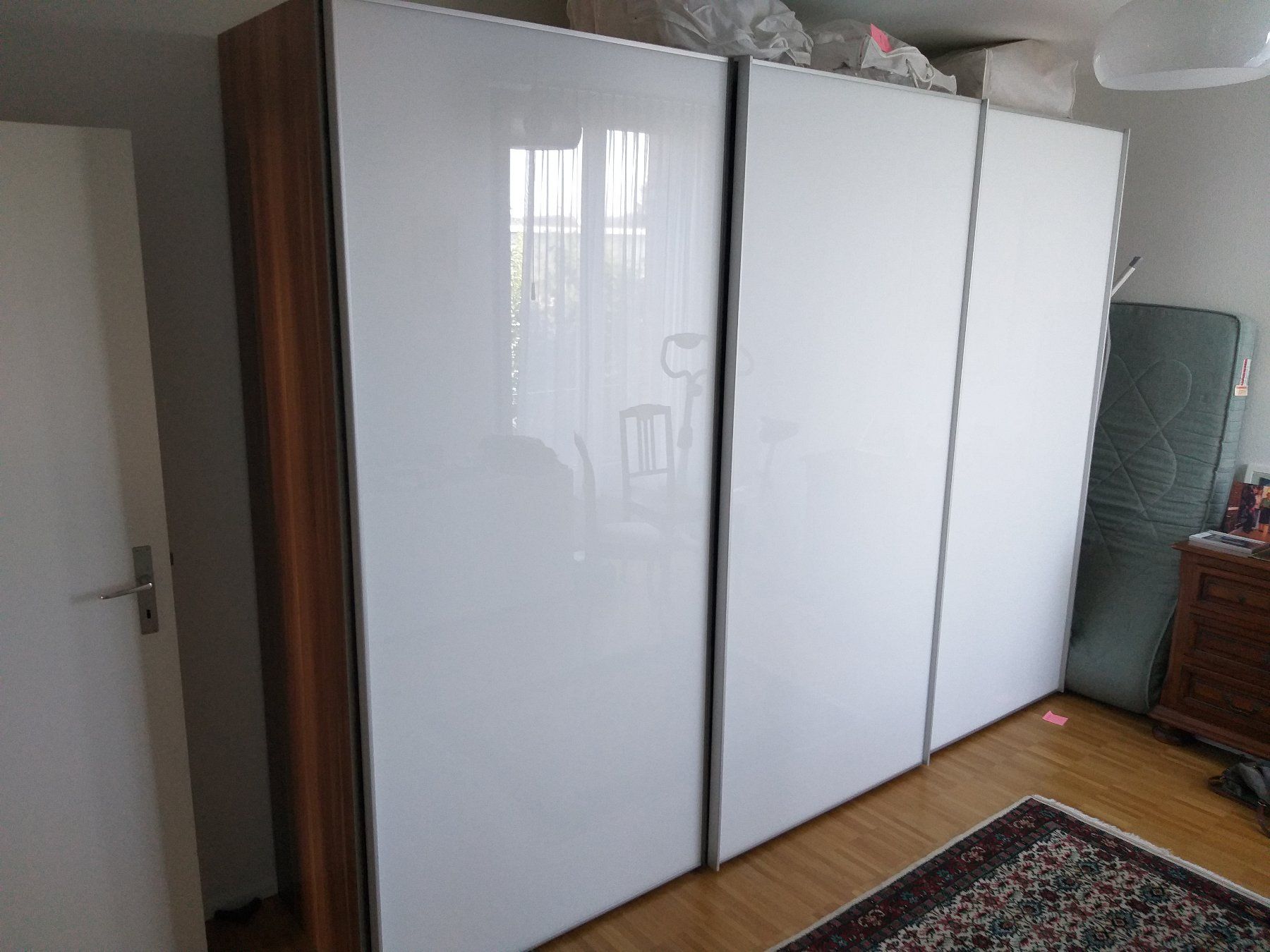 Schränke: Schlafzimmerschrank – Gebraucht aus Magden von utsalk