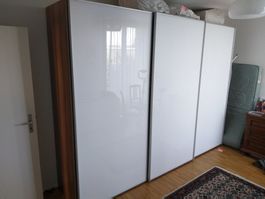 Schlafzimmerschrank