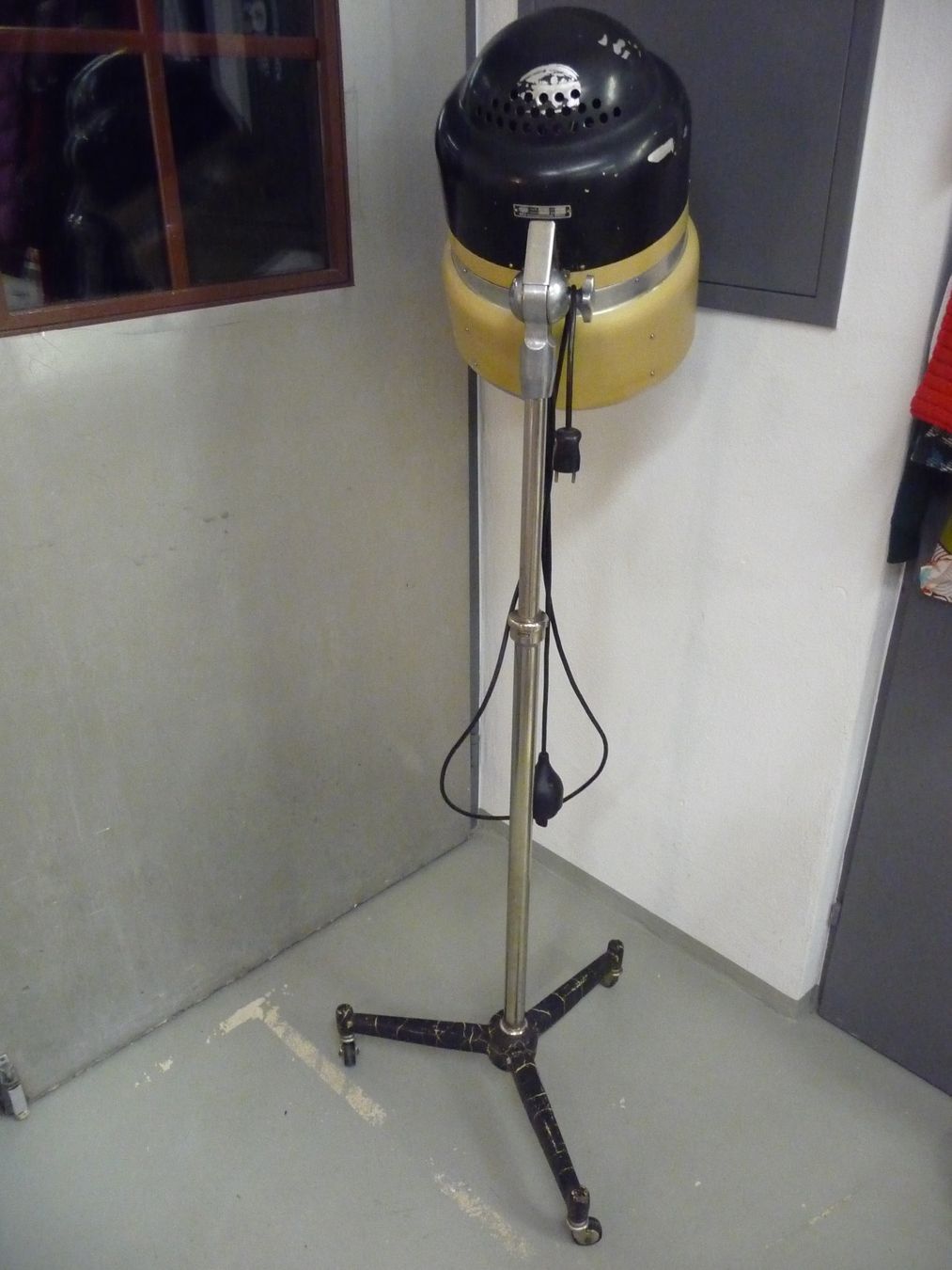 Sonstige Haarpflege: Rez Trockenhaube Vintage – Gebraucht aus Rafz von Powacaddy 3
