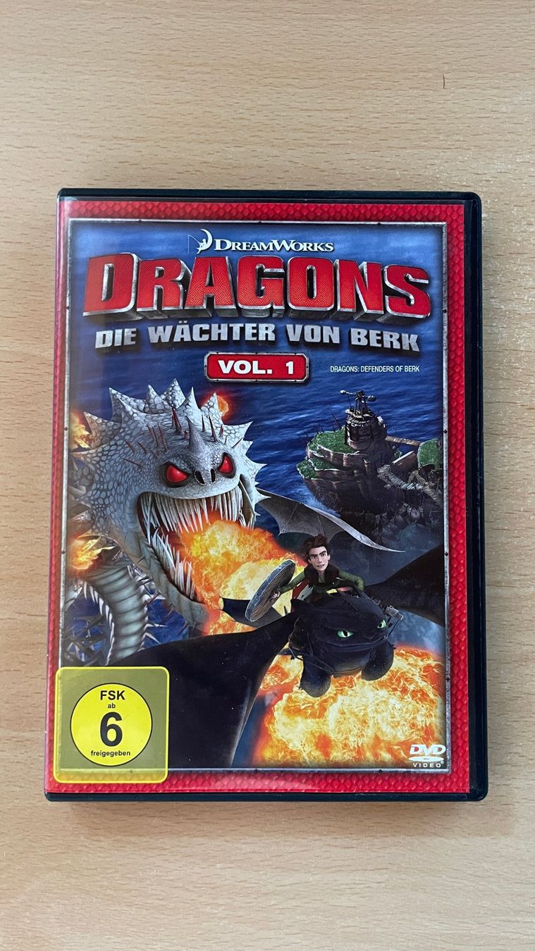 Tutti i DVDs: DRAGONS - Die Wächter von Berk – Usato da Glattfelden venduto da cybermaxx