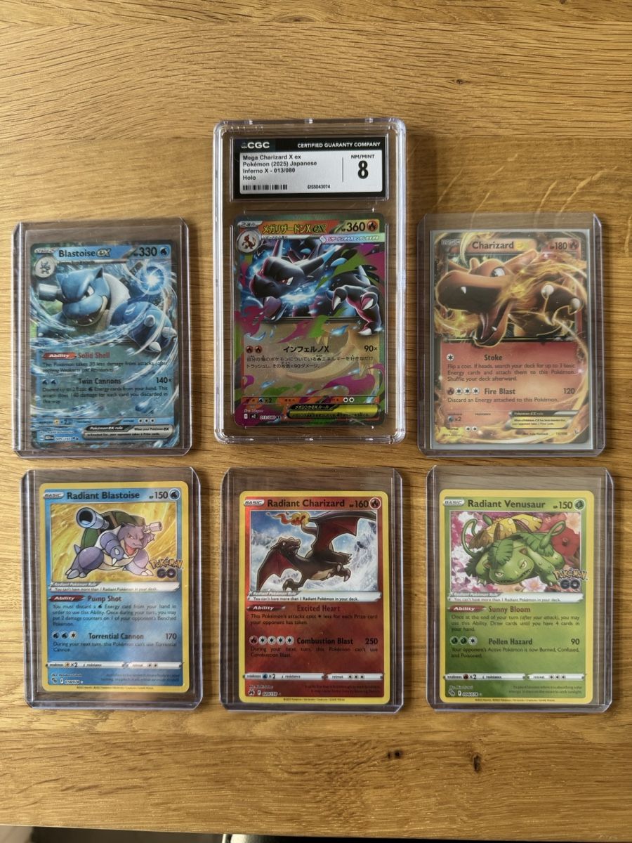 Pokémon Carte collezionabili: Pokemon Mega Charizard CGC 8 & Radiant Trio – Usato da Zeiningen venduto da flo_8cxw