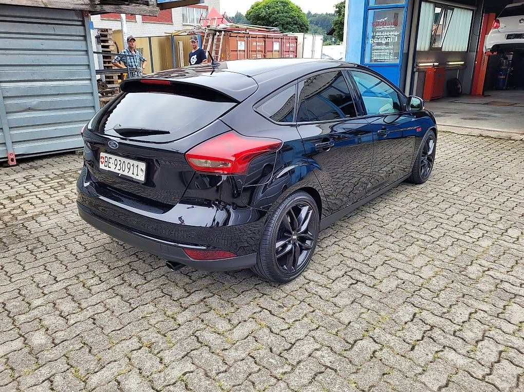 Tutti pezzi di ricambio auto: Heckleuchten Focus MK3 getönt – Usato da Wolhusen venduto da joell02 2