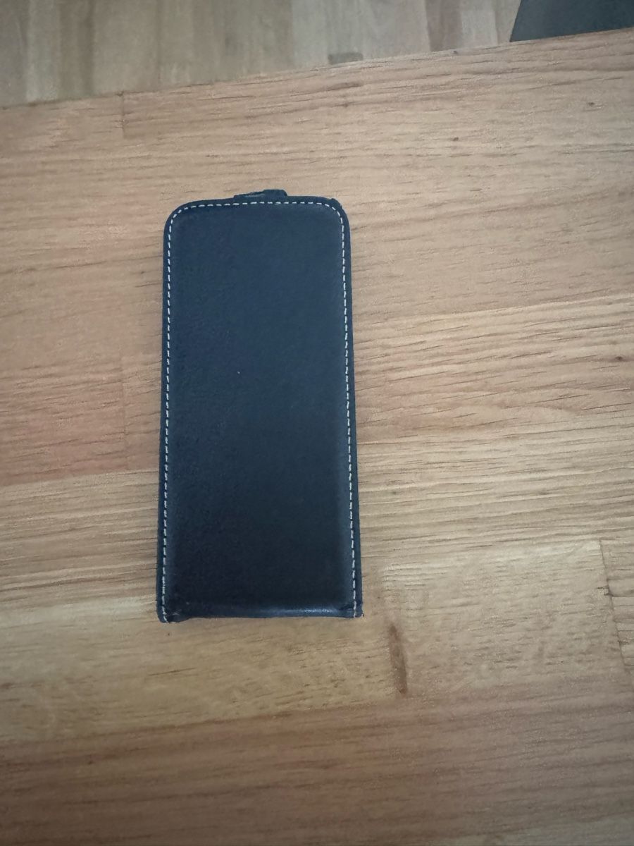 Apple Telefoni cellulari / Smartphones: iPhone 5 wie  Neue mit Leder etwie – Nuovo (secondo la descrizione) da Wabern venduto da moh_s5m8 7