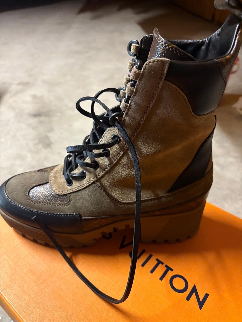 Louis Vuitton Damenschuhe: Lous vuitton Schuhe – Gebraucht aus Bonstetten von mar_vs88 1