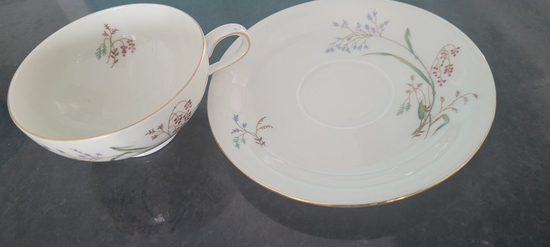 Eschenbach Geschirrsets: Eschenbach Bavaria Goldrand Tasse – Gebraucht aus SCHÜBELBACH von CoKaHa