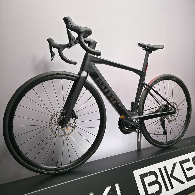 BMC Biciclette: NEU E-RENNVELO BMC ROADMACHINE 01 AMP – Nuovo e nell'imballaggio originale da Tübach venduto da KL-Bikes 2