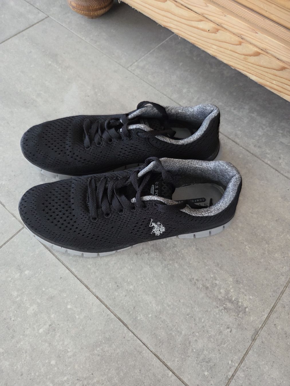 US Polo Scarpe da donna: schöne U.S. Polo Assn Sneakers – Usato da Wiesendangen venduto da Sinhuk 1