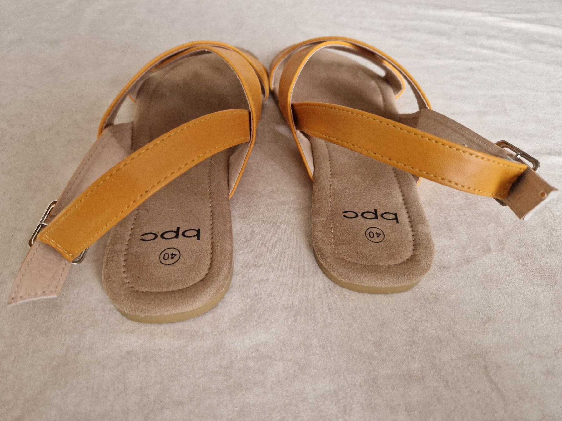 Scarpe da donna: Sandale Gelborange – Nuovo (secondo la descrizione) da Niederbipp venduto da Trude04 2