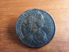 Original Maria Theresia Taler 1742 - Silbertaler Brosche