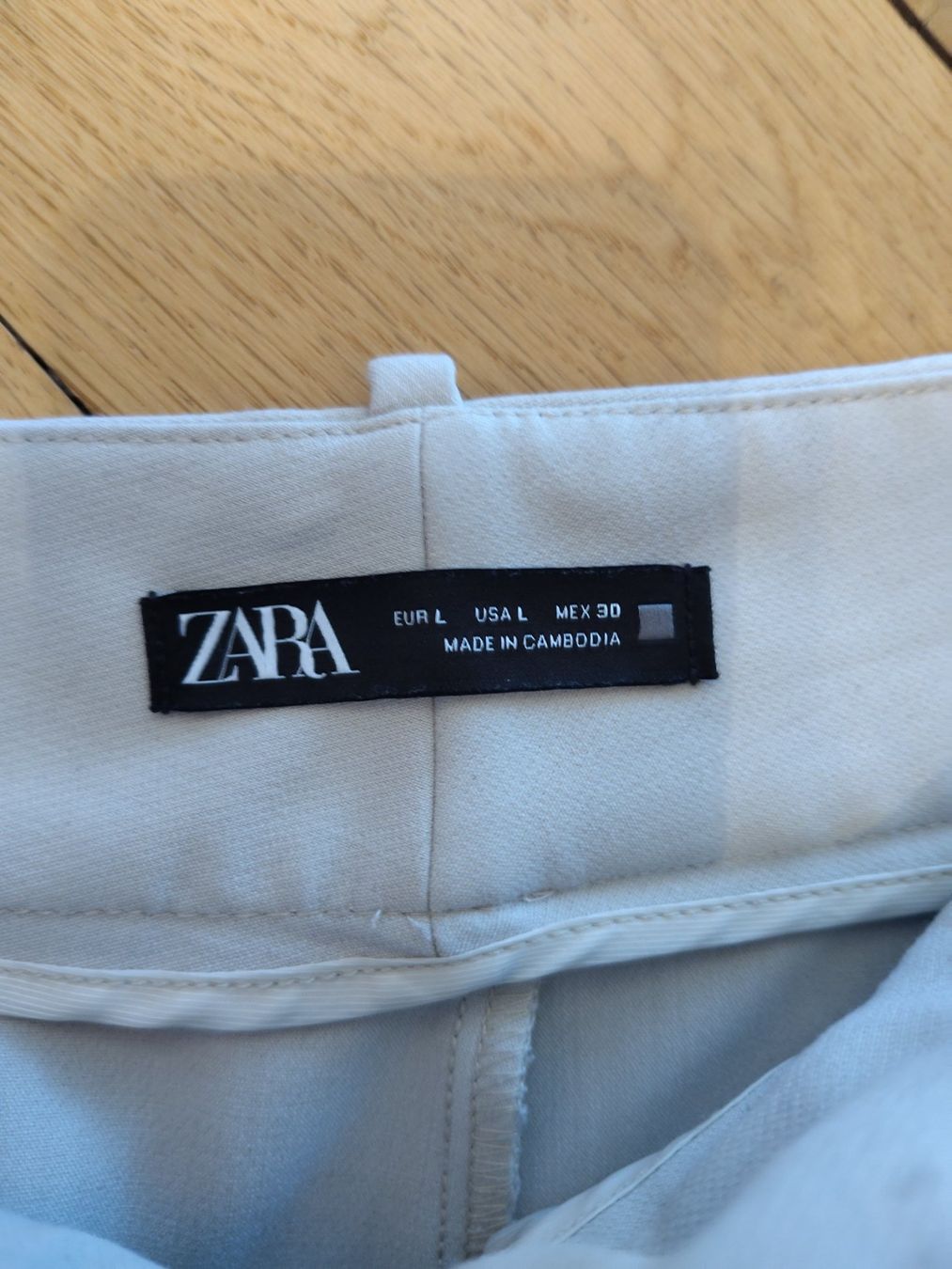 Zara Pantaloni: Stoffhose – Usato da Bern venduto da Linii 3