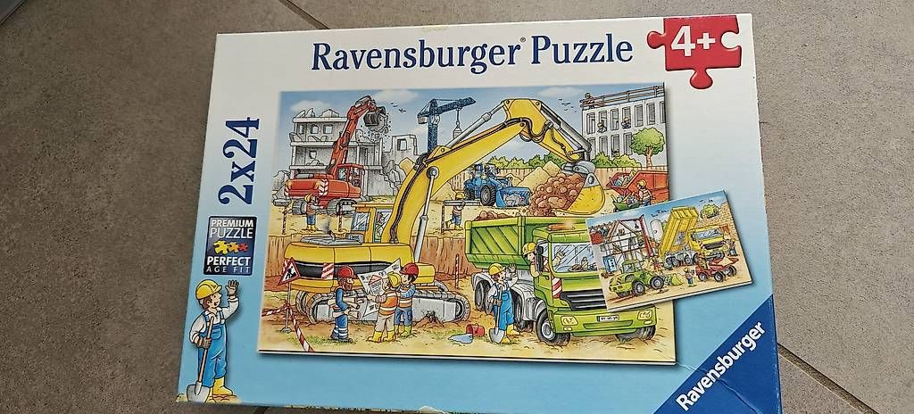 Ravensburger Puzzle: Puzzle 2*24pcs – Usato da Champtauroz venduto da Rynn423