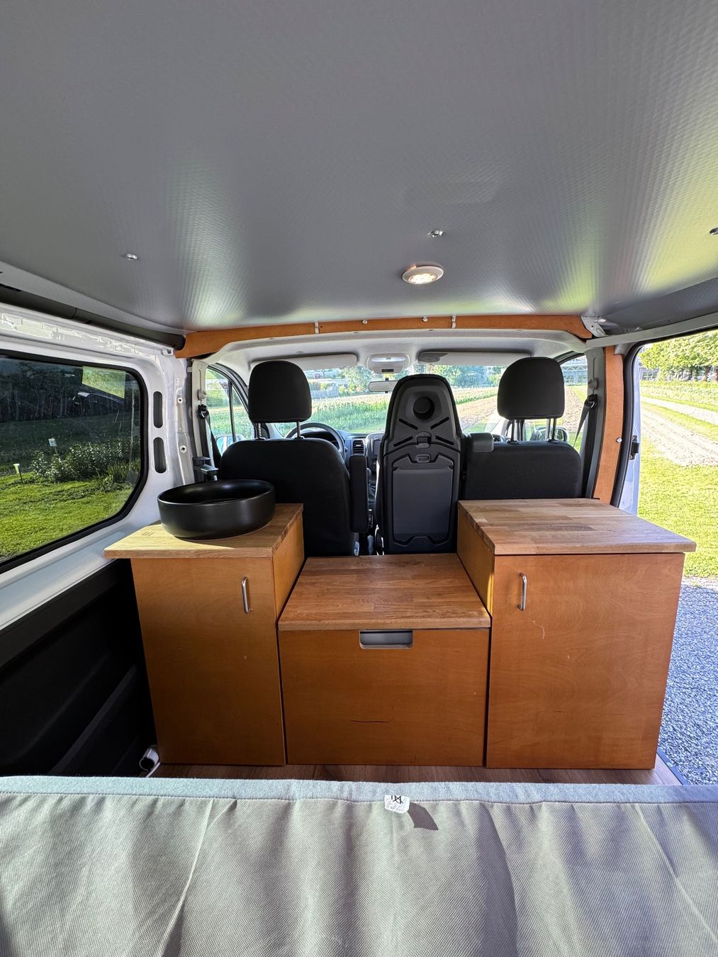 Opel Veicoli da campeggio: Opel Vivaro Autark ab Service – Usato da Mühlethurnen venduto da liv_9ft5 5