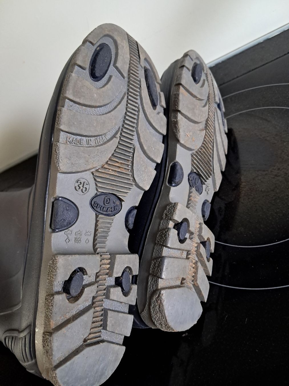 Chaussures garçon: Gummistiefel Gr. 35 – D'occasion à Winterthur par fabelwin 4