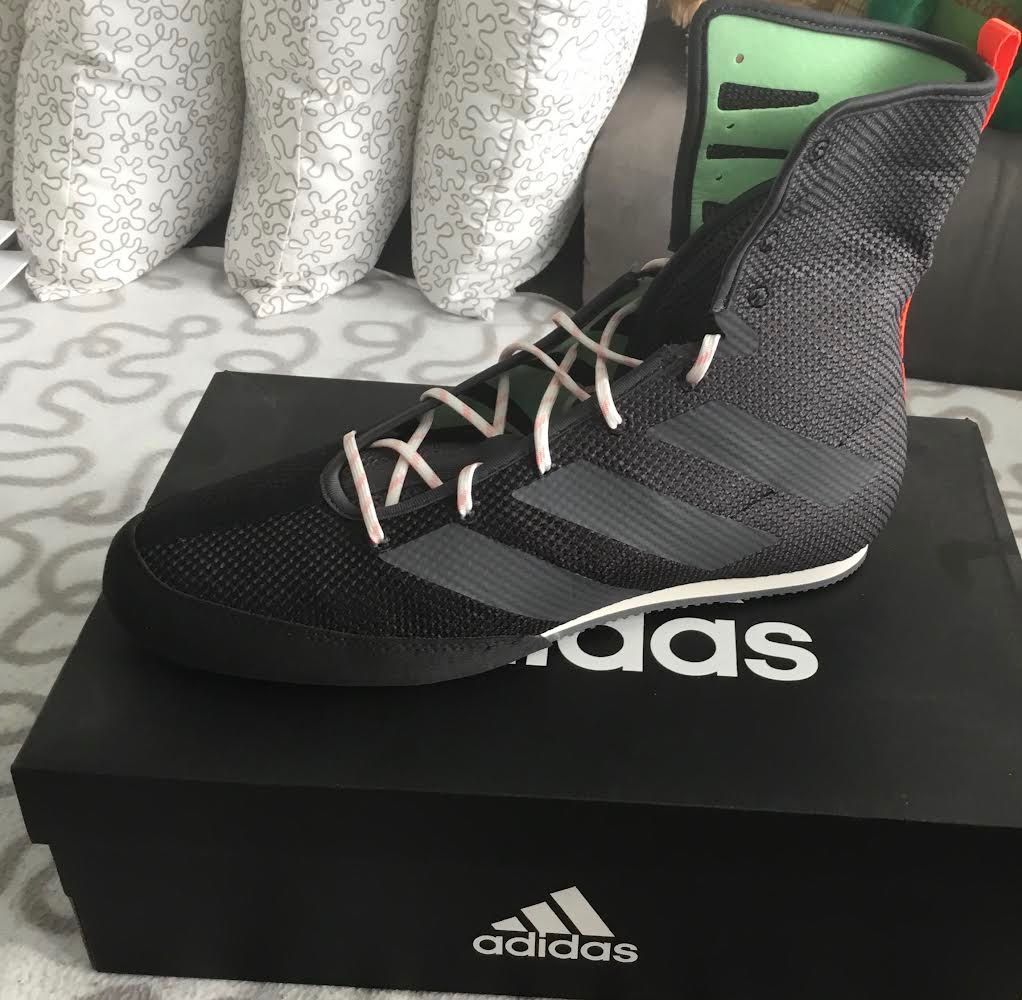 Adidas Chaussures hommes: Boxschuhe – Neuf avec emballage d'origine à Emmenbrücke par Shadow_master