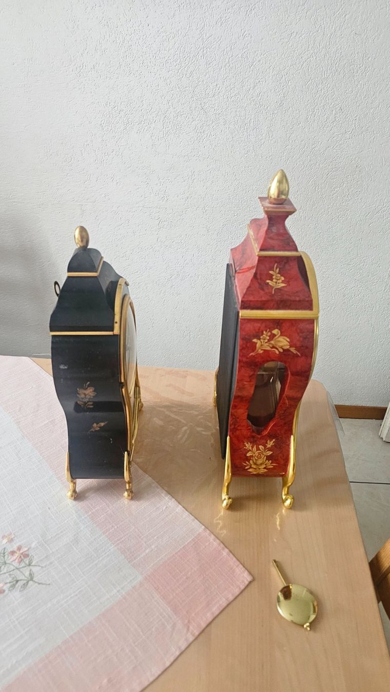 Eluxa Orologi da terra & Orologi da parete: 2 pendule Neuchâteloise – Usato da Etoy venduto da angi020 7