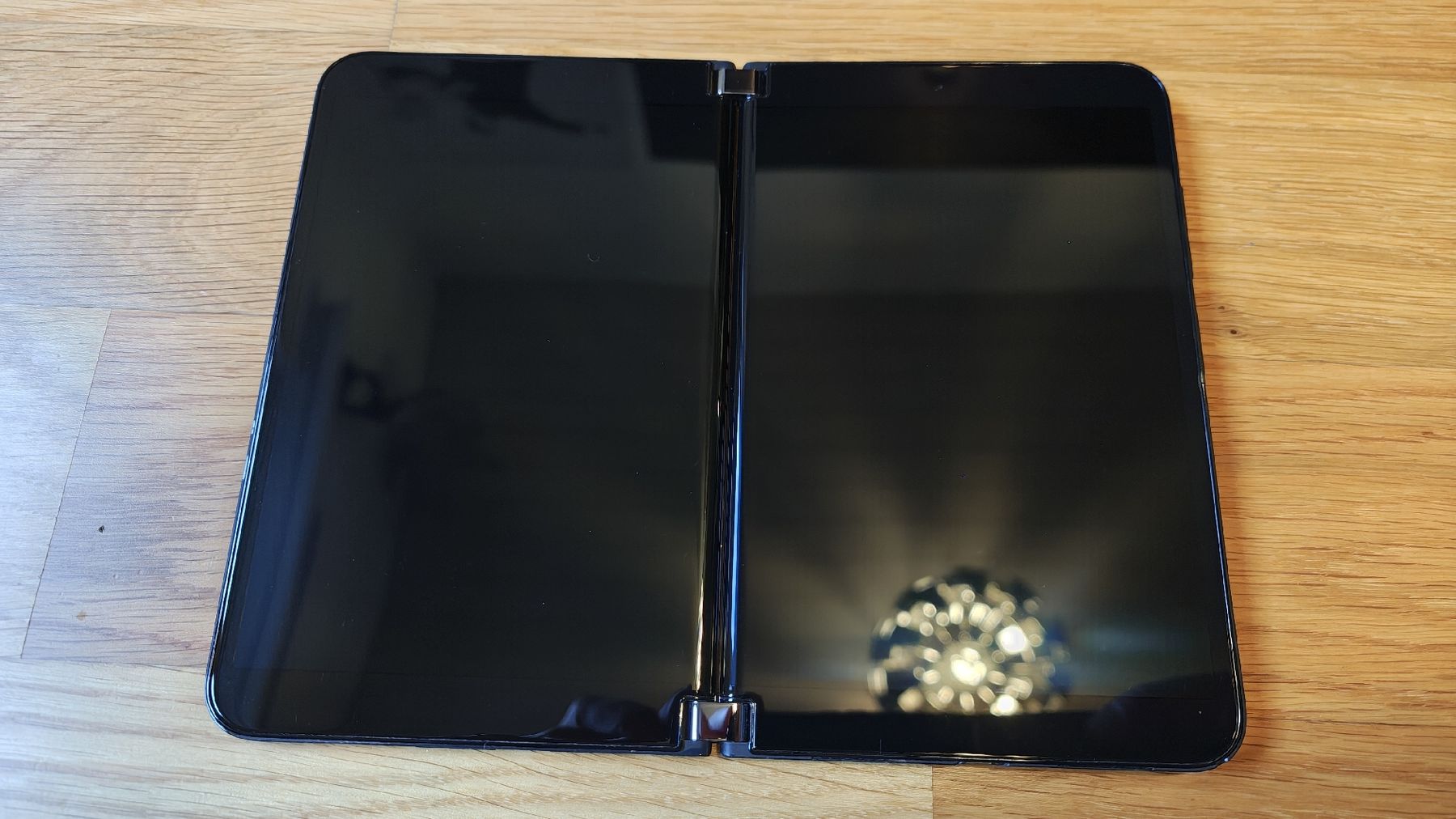 Microsoft Telefoni cellulari / Smartphones: Surface Duo Android 11 256GB Obsidian  – Usato da St. Gallen venduto da tintan 2