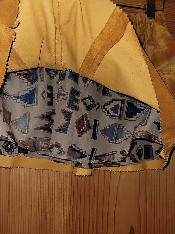 Röcke: Mini Rock Wildleder Look – Gebraucht aus Kallnach von _blub_ 2