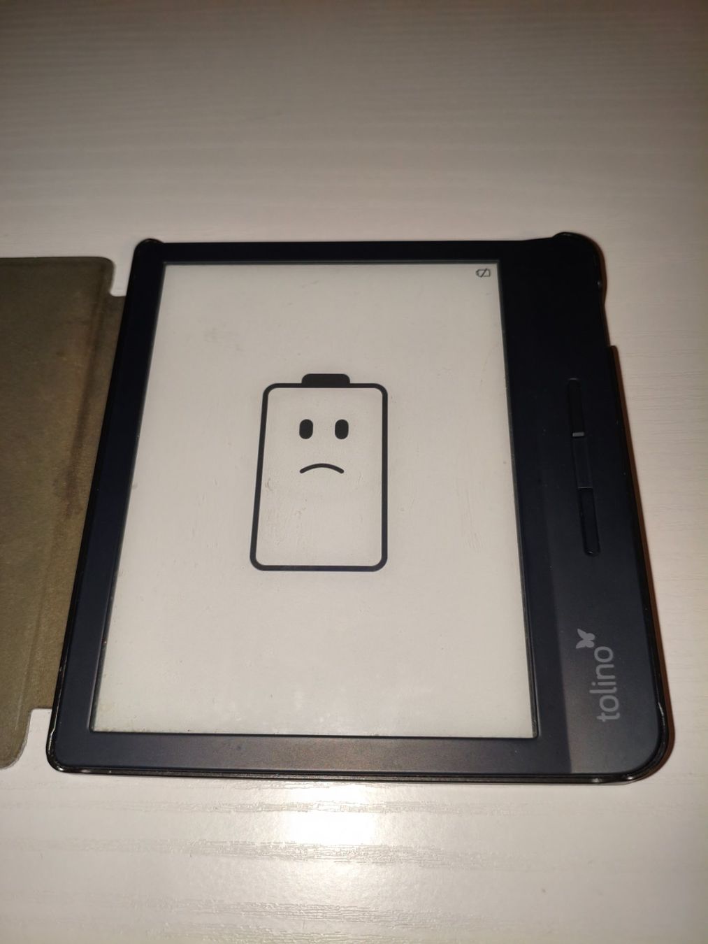 Tolino Tablet PC: E-Reader Tolino schwarz mit Hülle – Usato da Menznau venduto da jme_x7lg 2